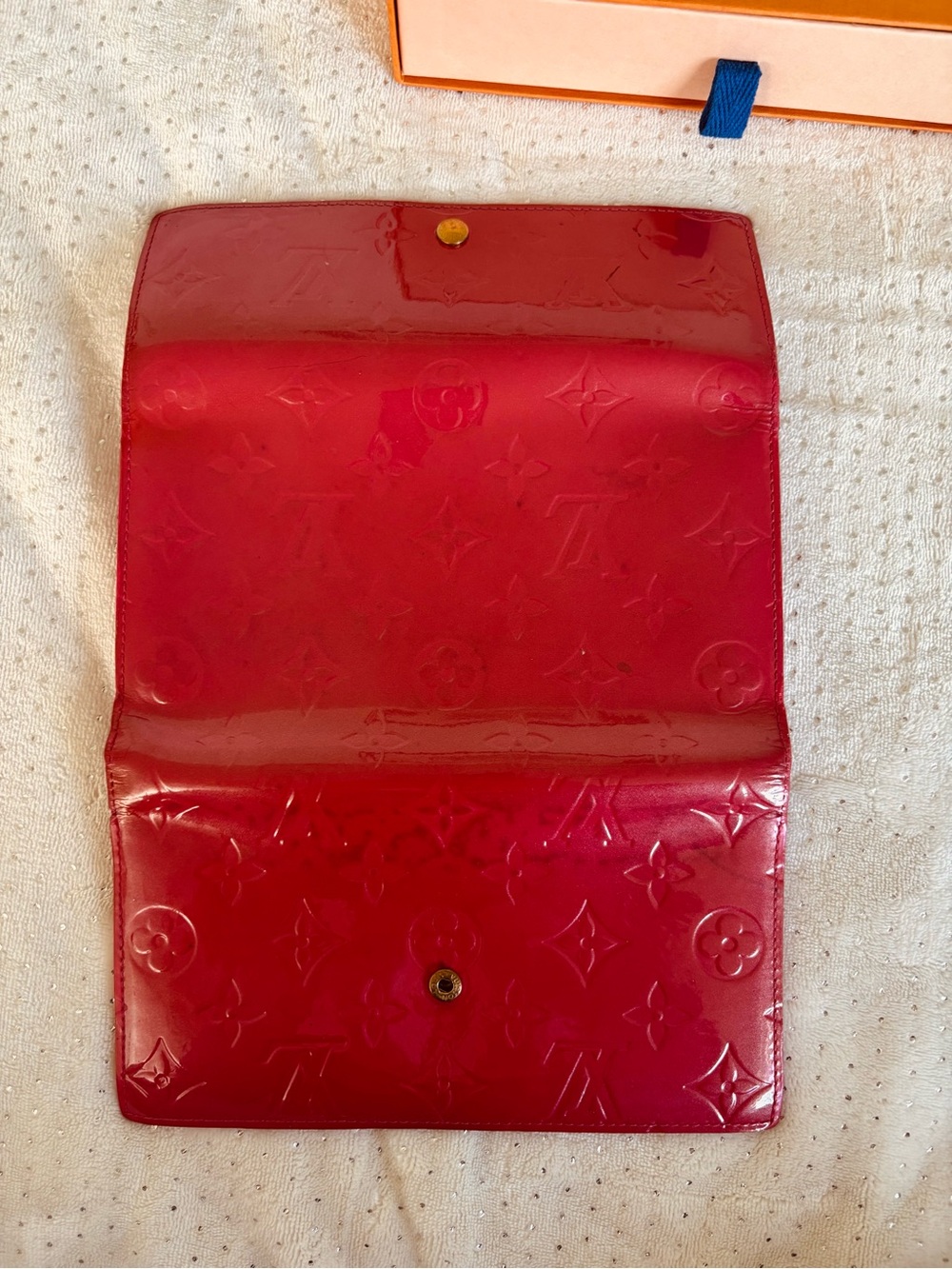 Louis Vuitton Red Vernis Long Wallet - Picture 5 of 9
